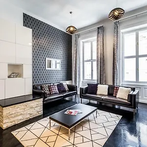  Apartamento Bpr B&w Elegant Hungría